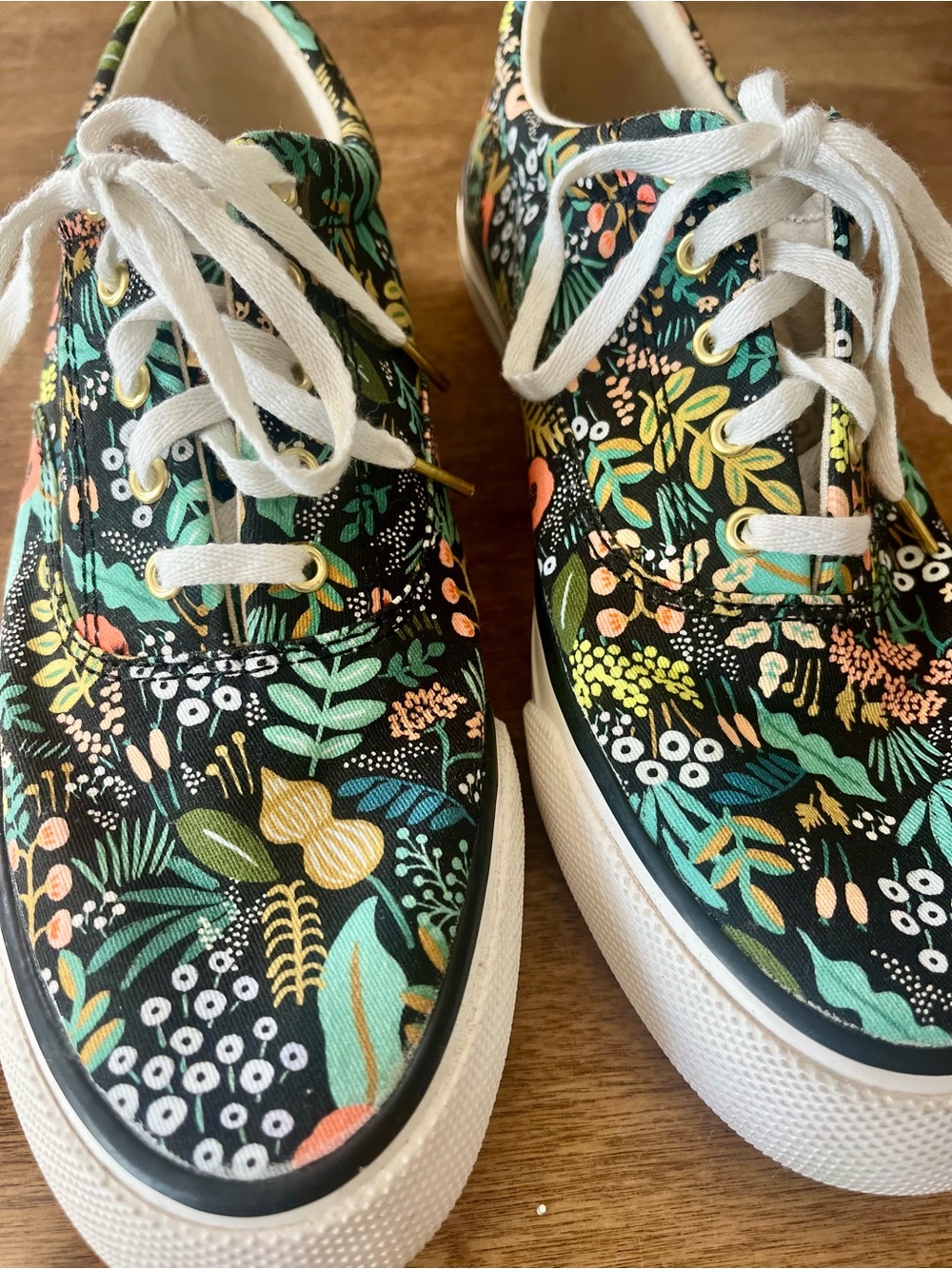 Rifle Paper Co. Keds Black Floral Canvas Sneakers 6.5 Boho Grandmacore Fairycore - Picture 3 of 9